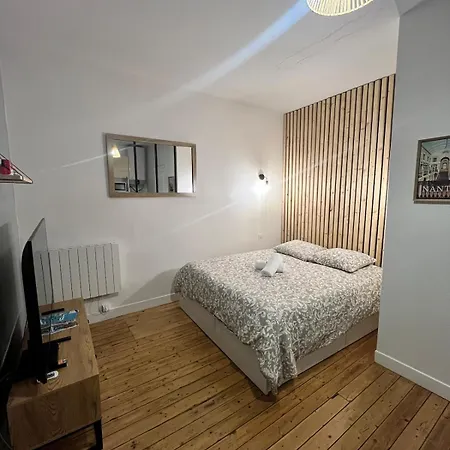 Petit Viarme 2 People Wifi Tv * 南特